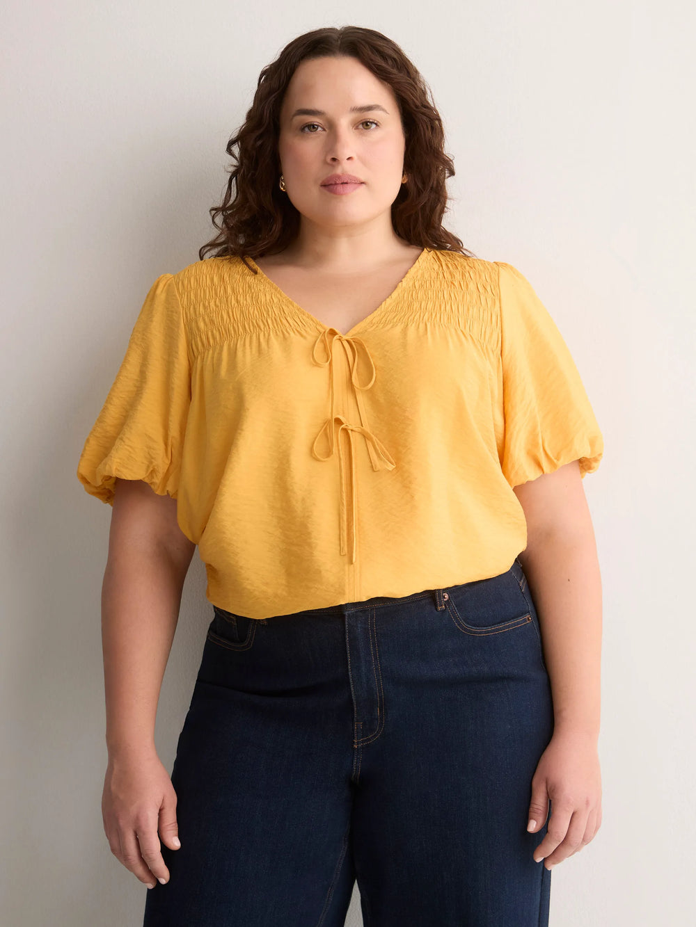 GOLDEN APRICOT