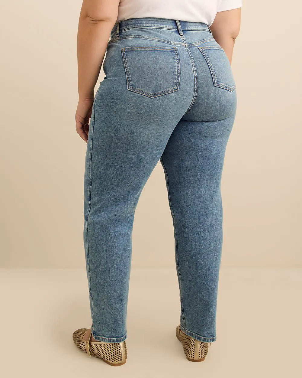 Light medium blue denim'