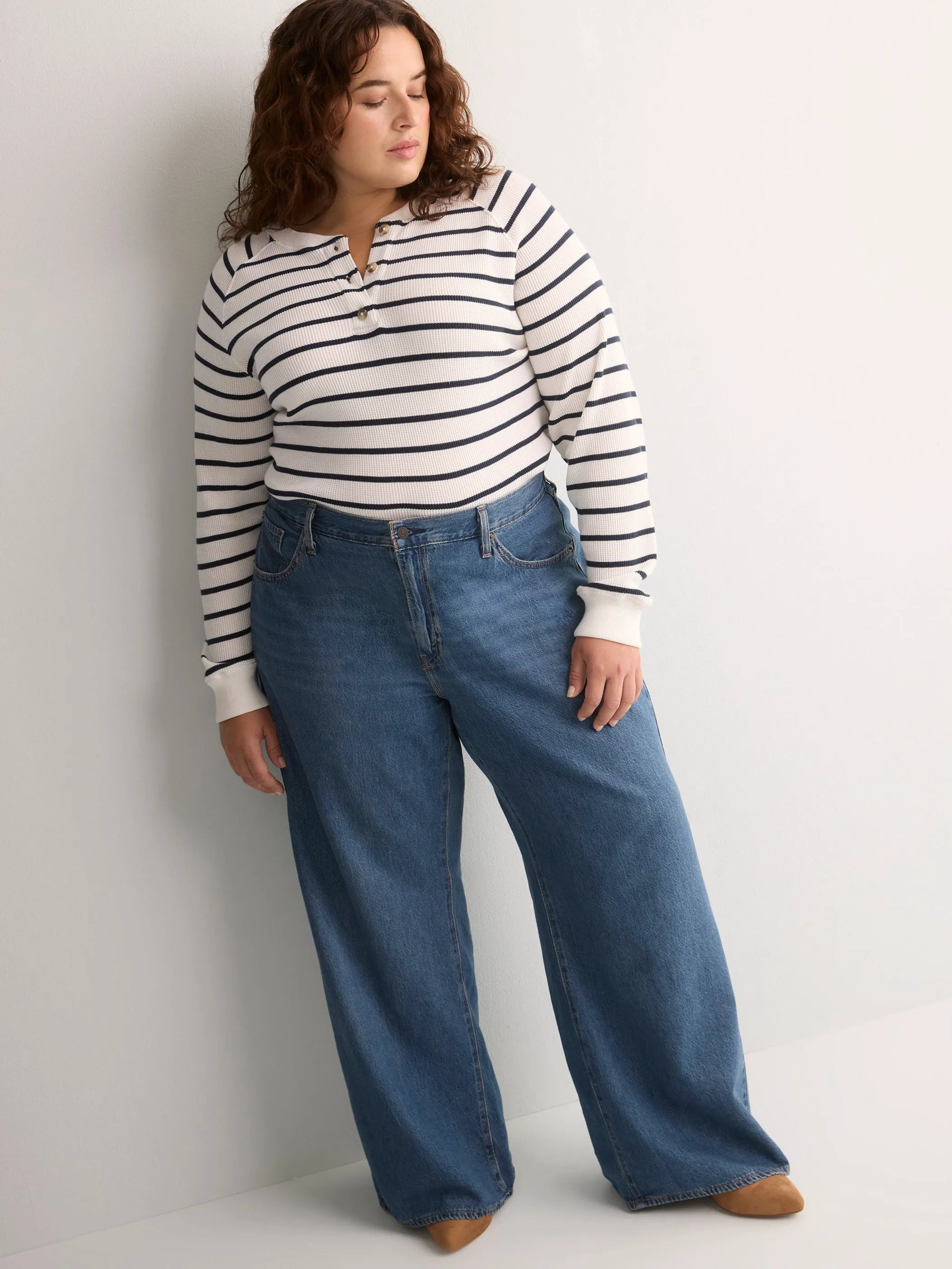 MEDIUM BLUE DENIM