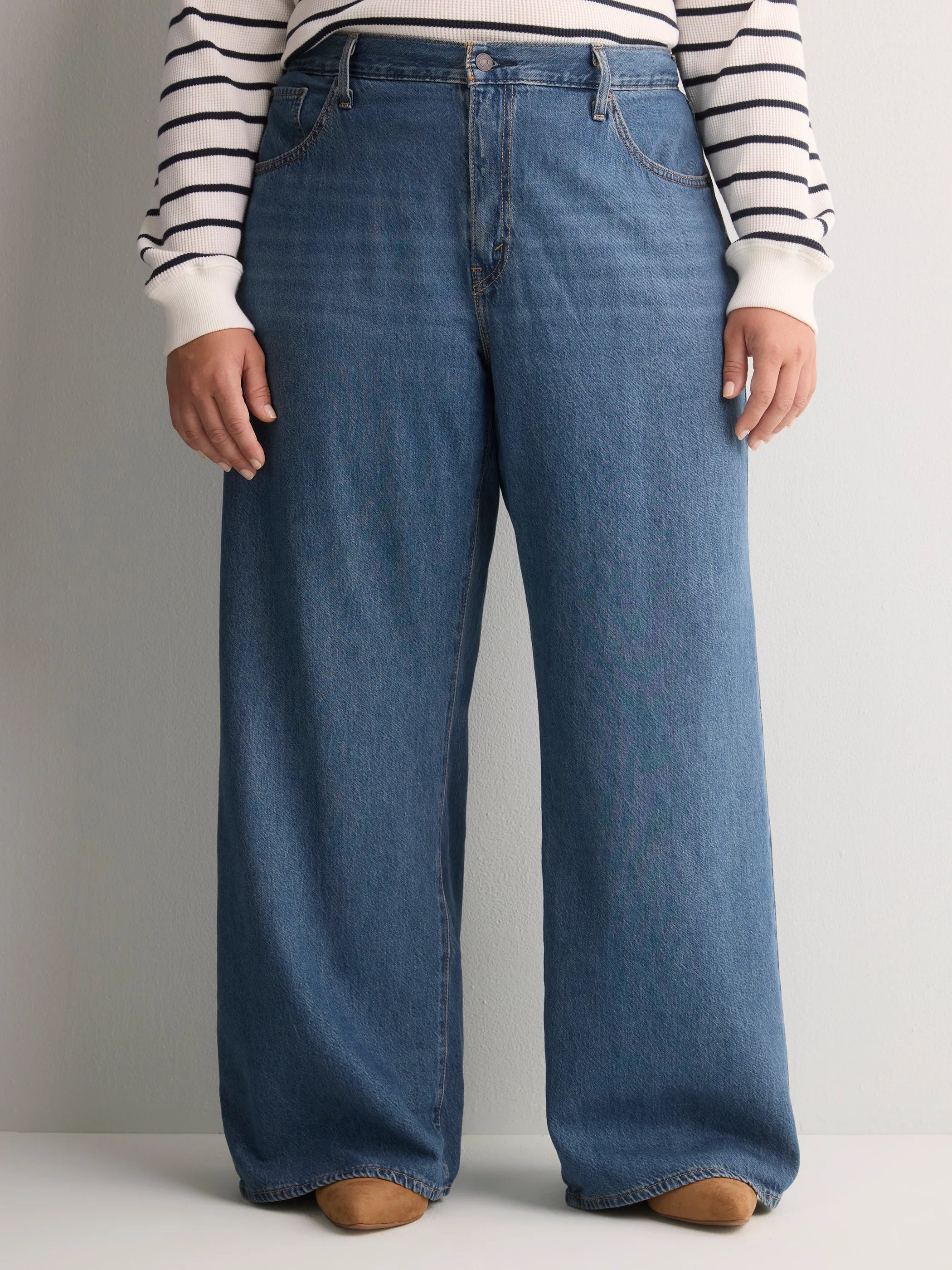 MEDIUM BLUE DENIM