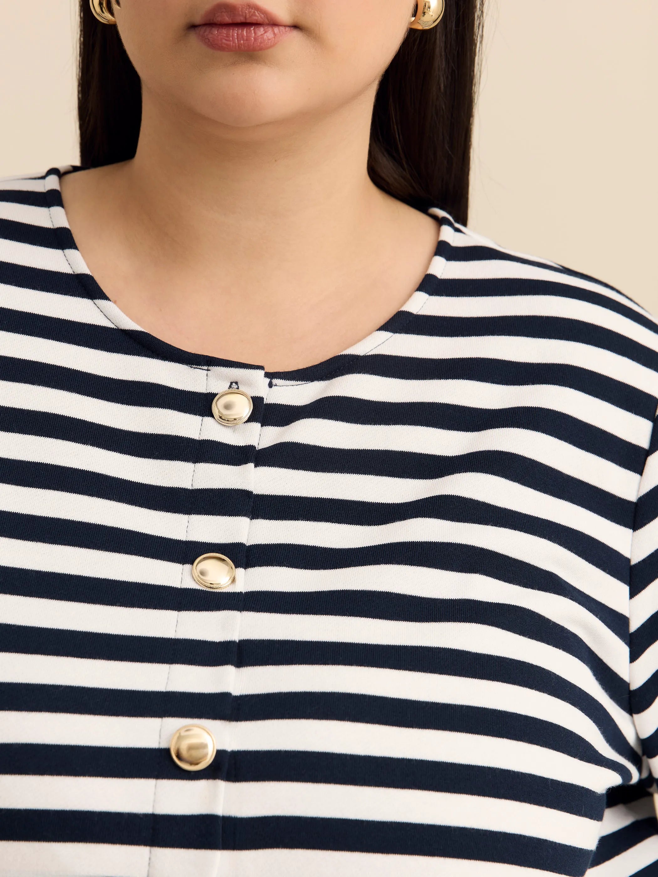 NAVY AND WHITE STRIPE