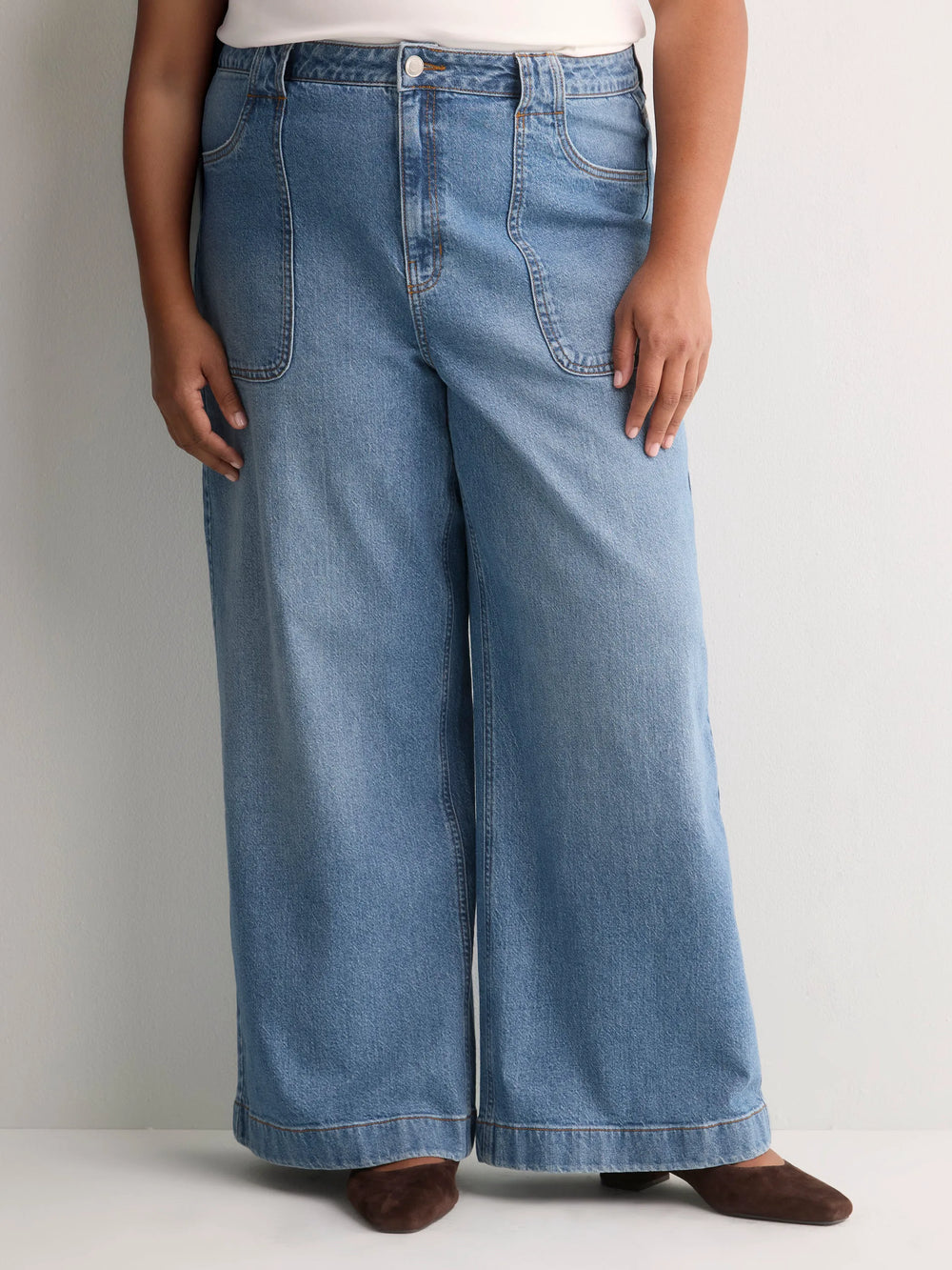 MEDIUM BLUE DENIM