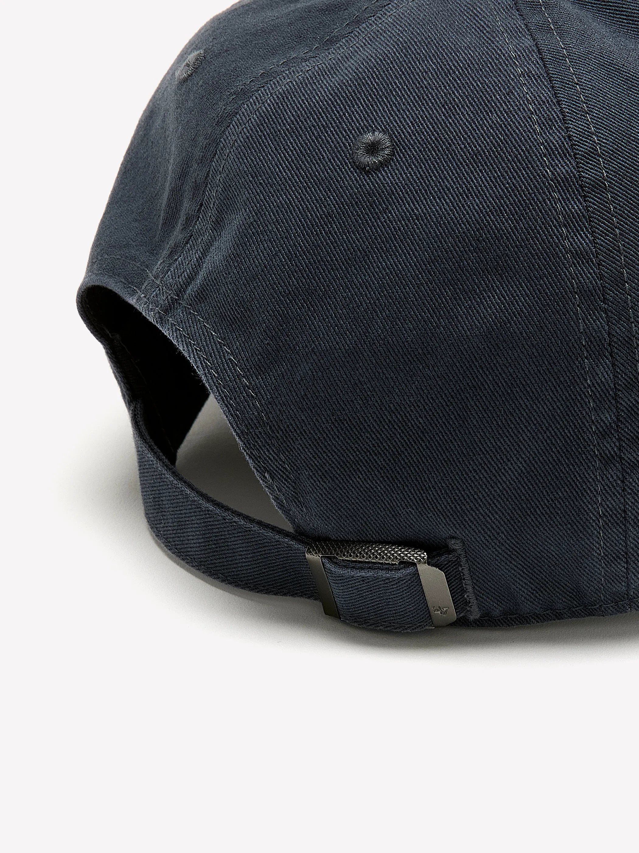 VINTAGE NAVY