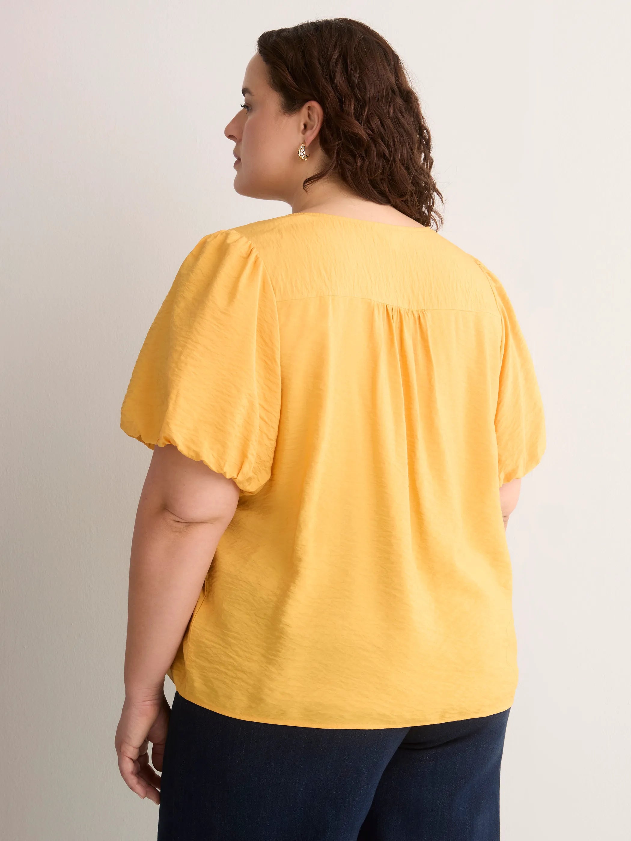 GOLDEN APRICOT