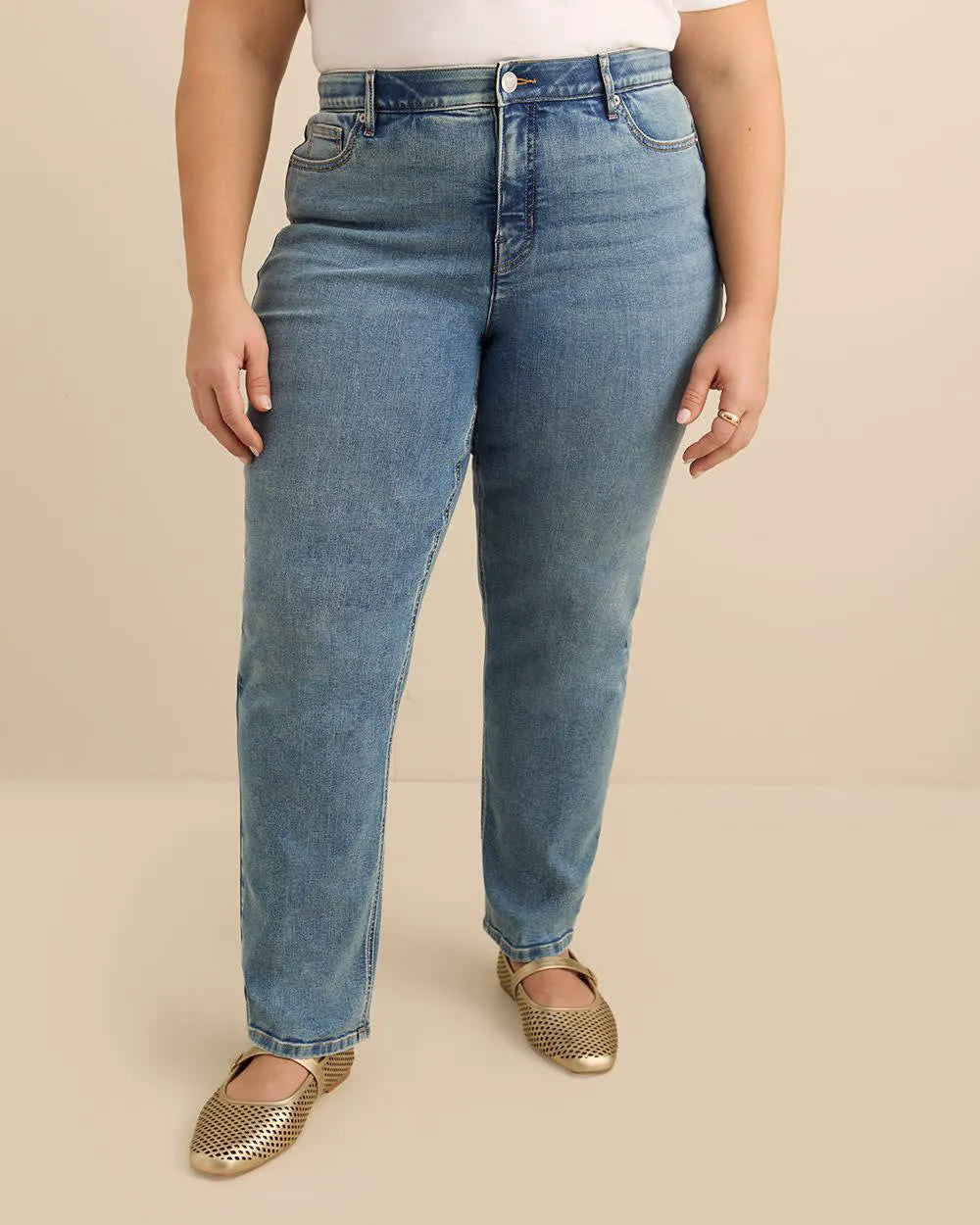 Light medium blue denim'