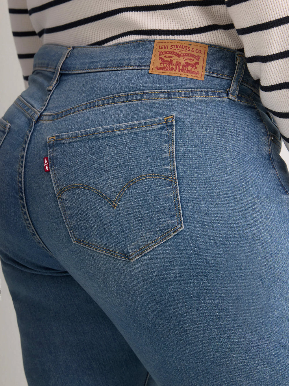 MEDIUM BLUE DENIM