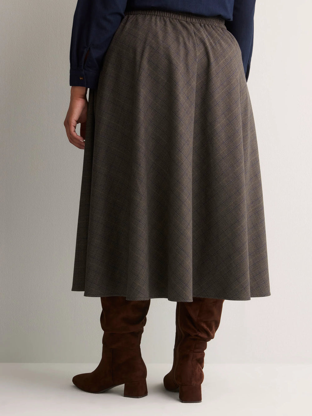 BROWN PLAID
