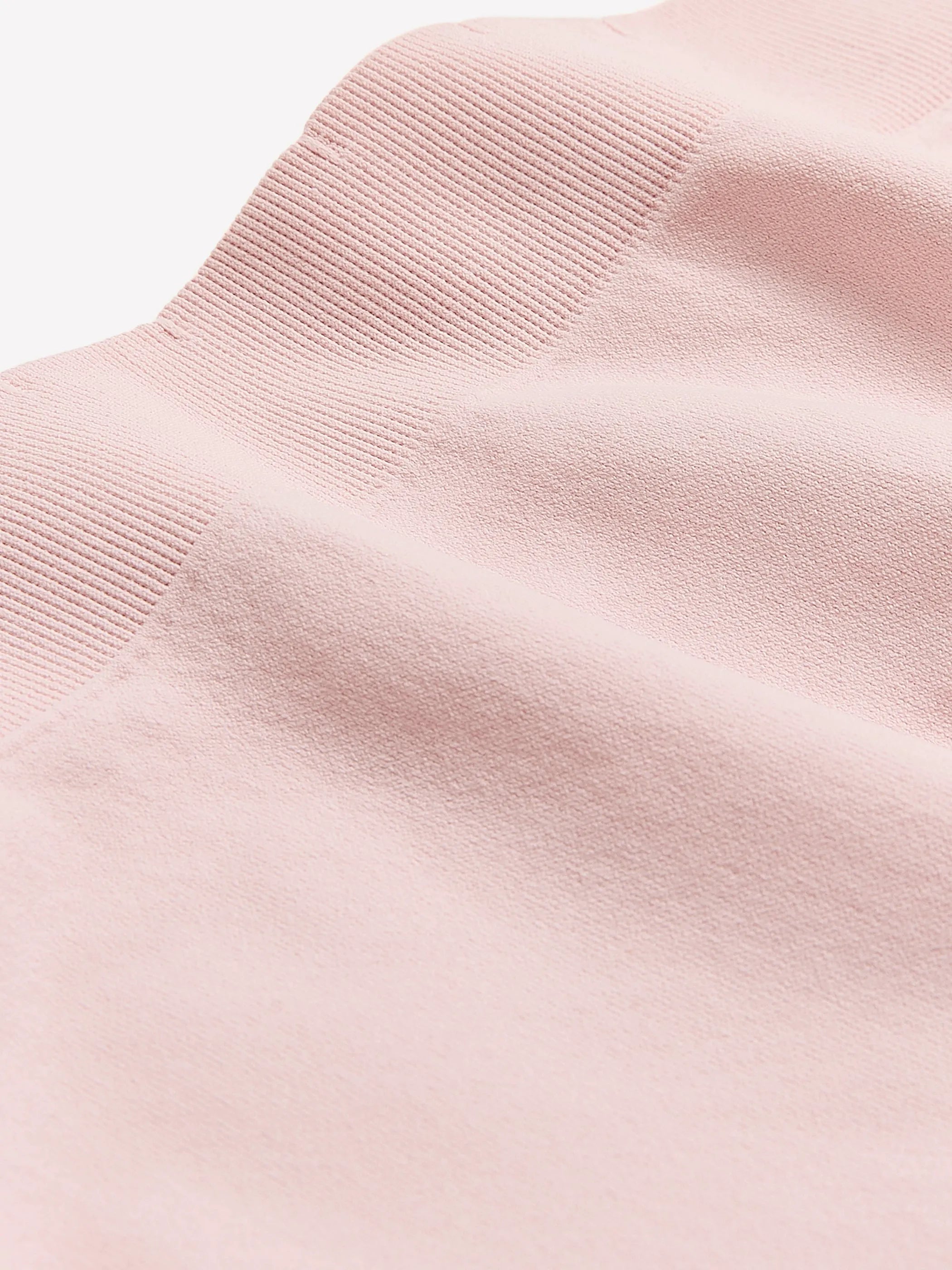 Veiled pink