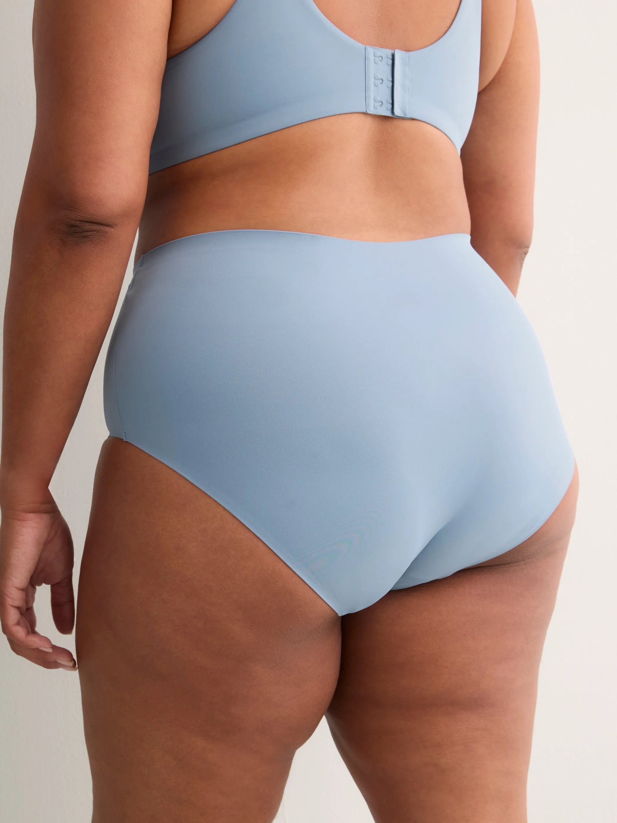 WINDWARD BLUE