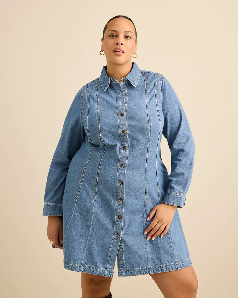Light medium blue denim'
