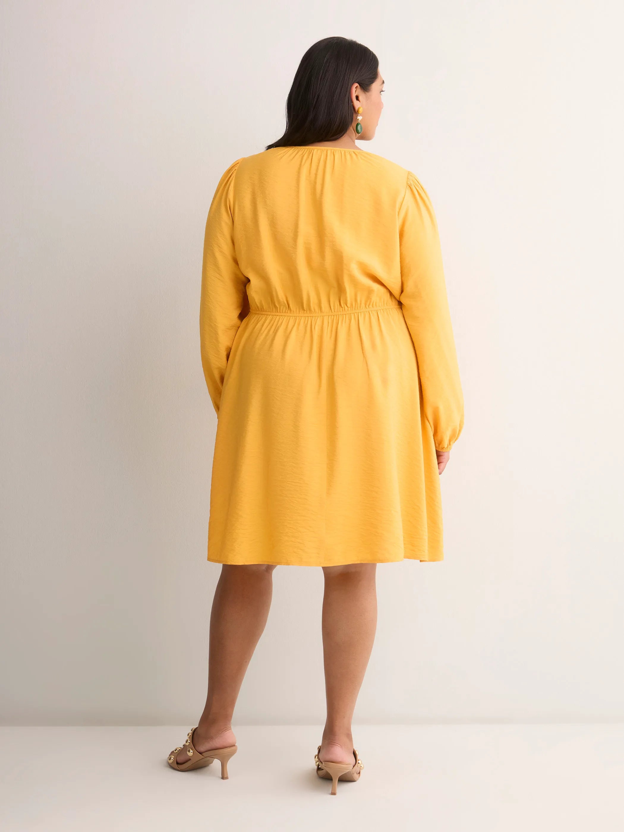 GOLDEN APRICOT