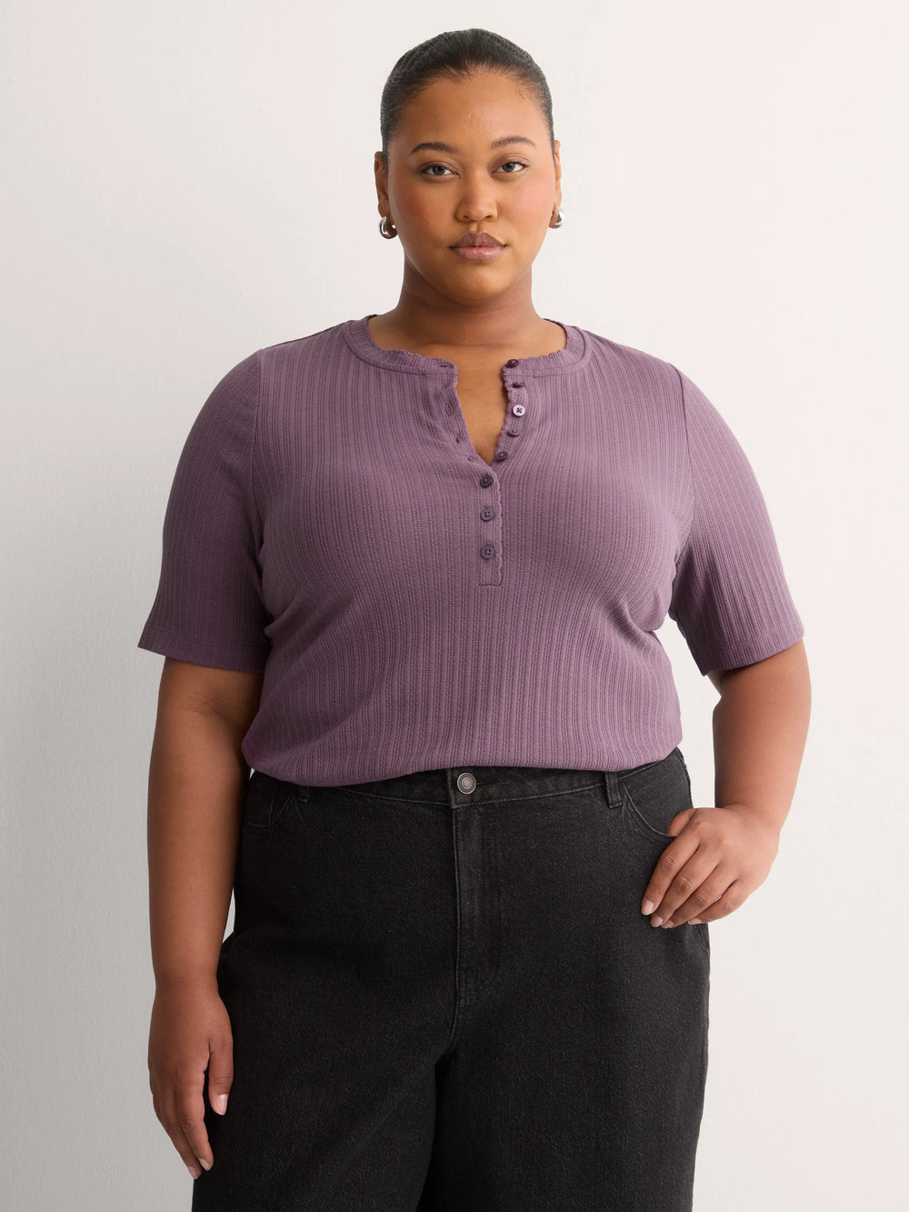 BLACK PLUM