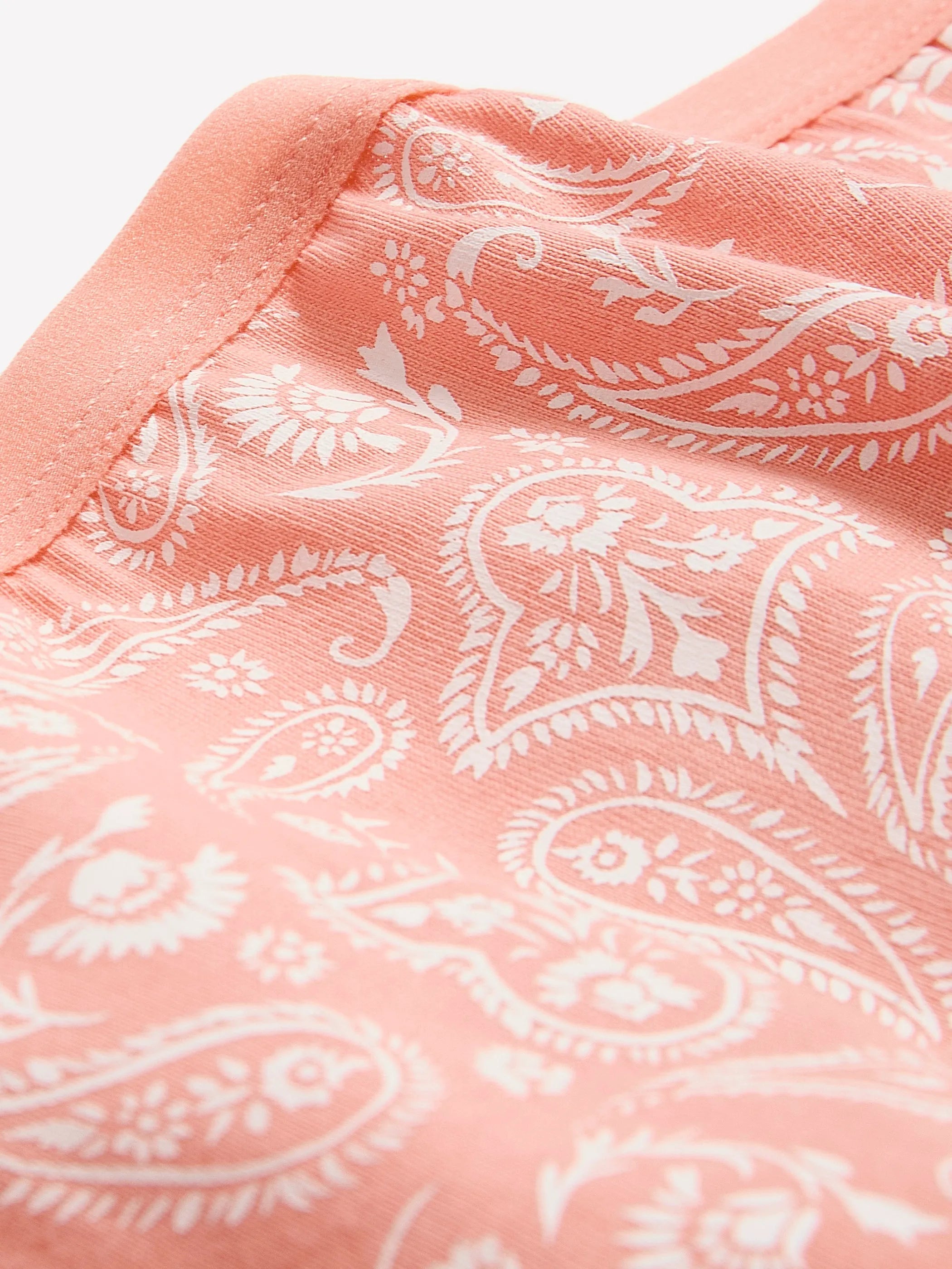 CORAL ALMOND