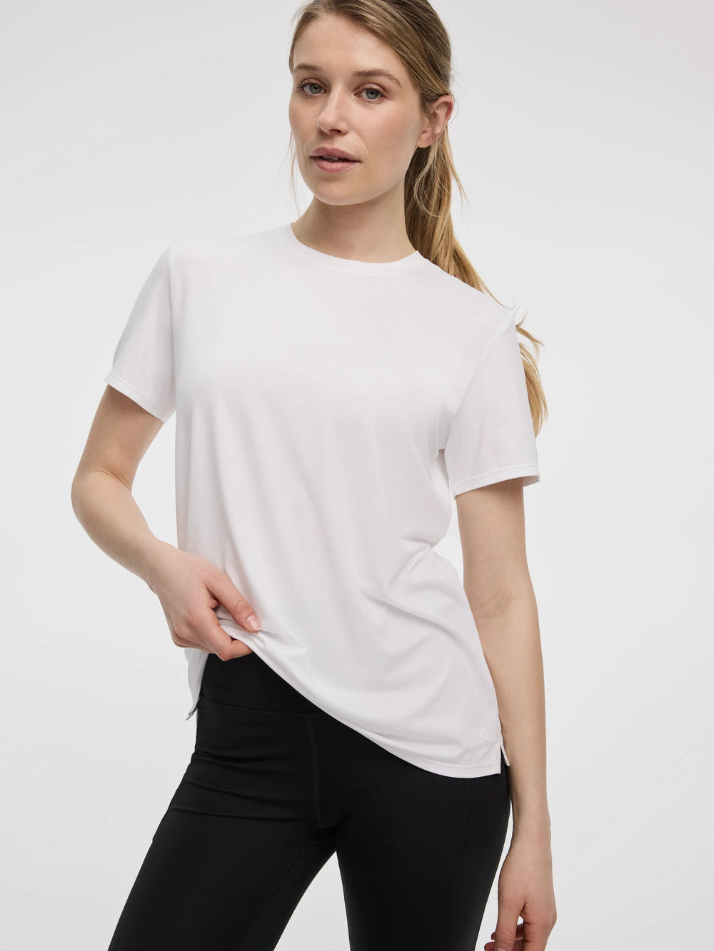 PURE WHITE