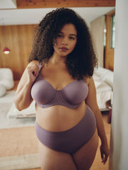 BLACK PLUM