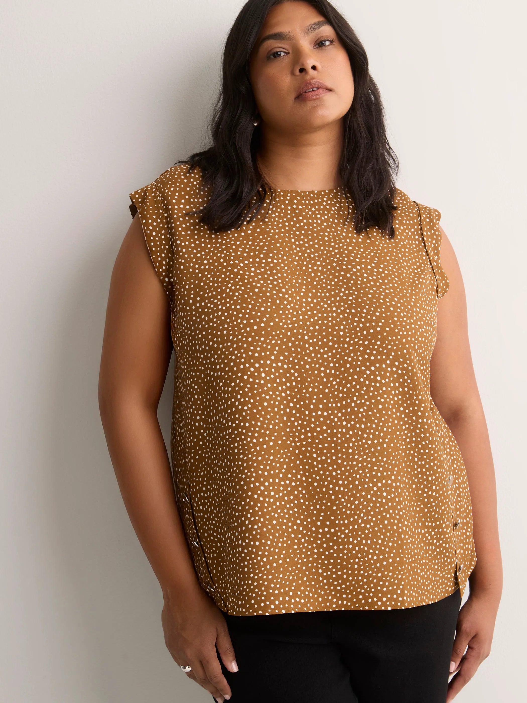 F26 Pe Womens Apparel 230