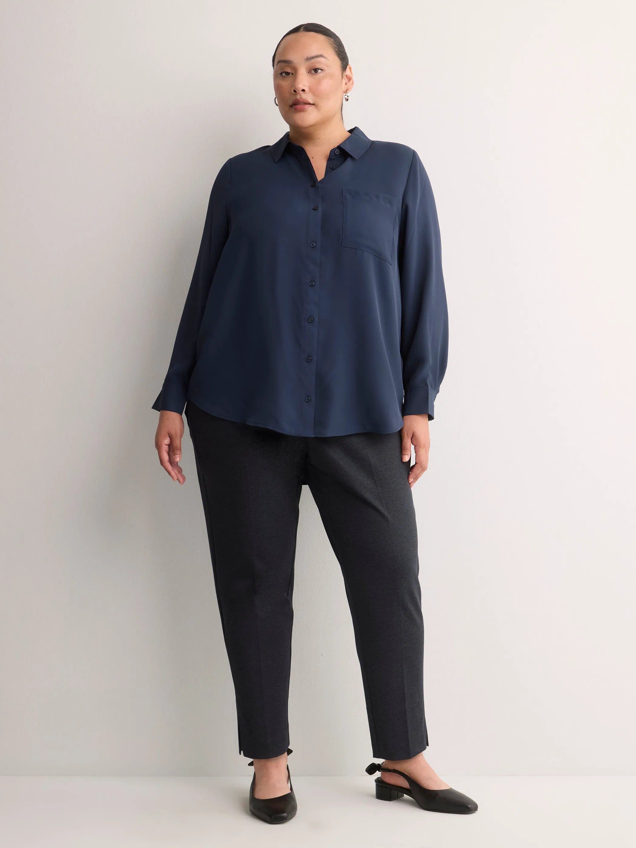 TEXTURED NAVY